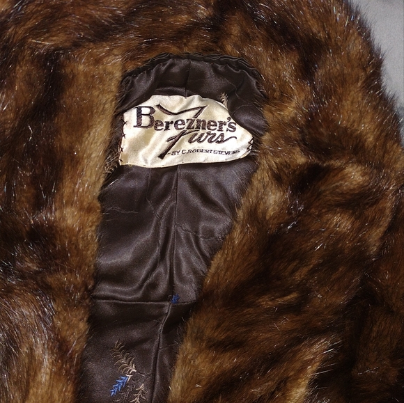 Genuine Fur Mink Stole, tannish brown - Picture 2 of 6